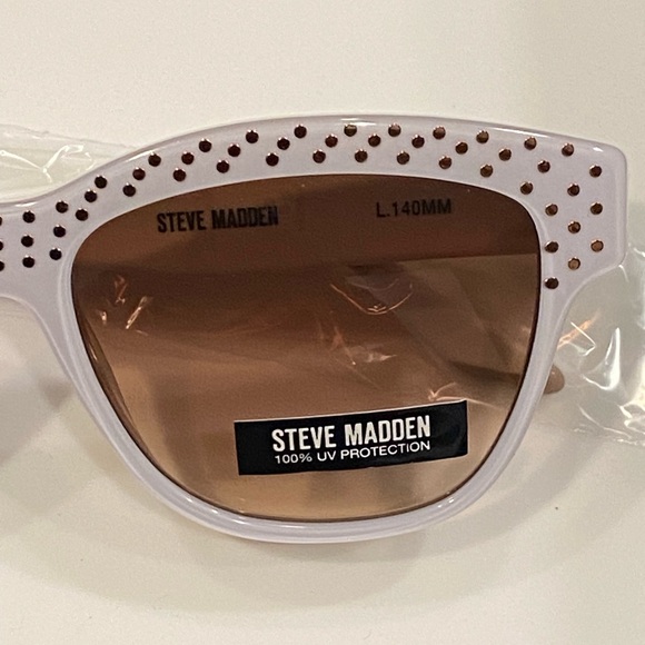 Steve Madden DOTZ 54-15-140 Sunglass Frame - Picture 3 of 8